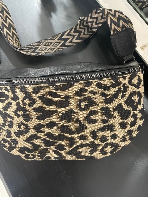 Sac Banane Léopard Noir Grand Modèle 